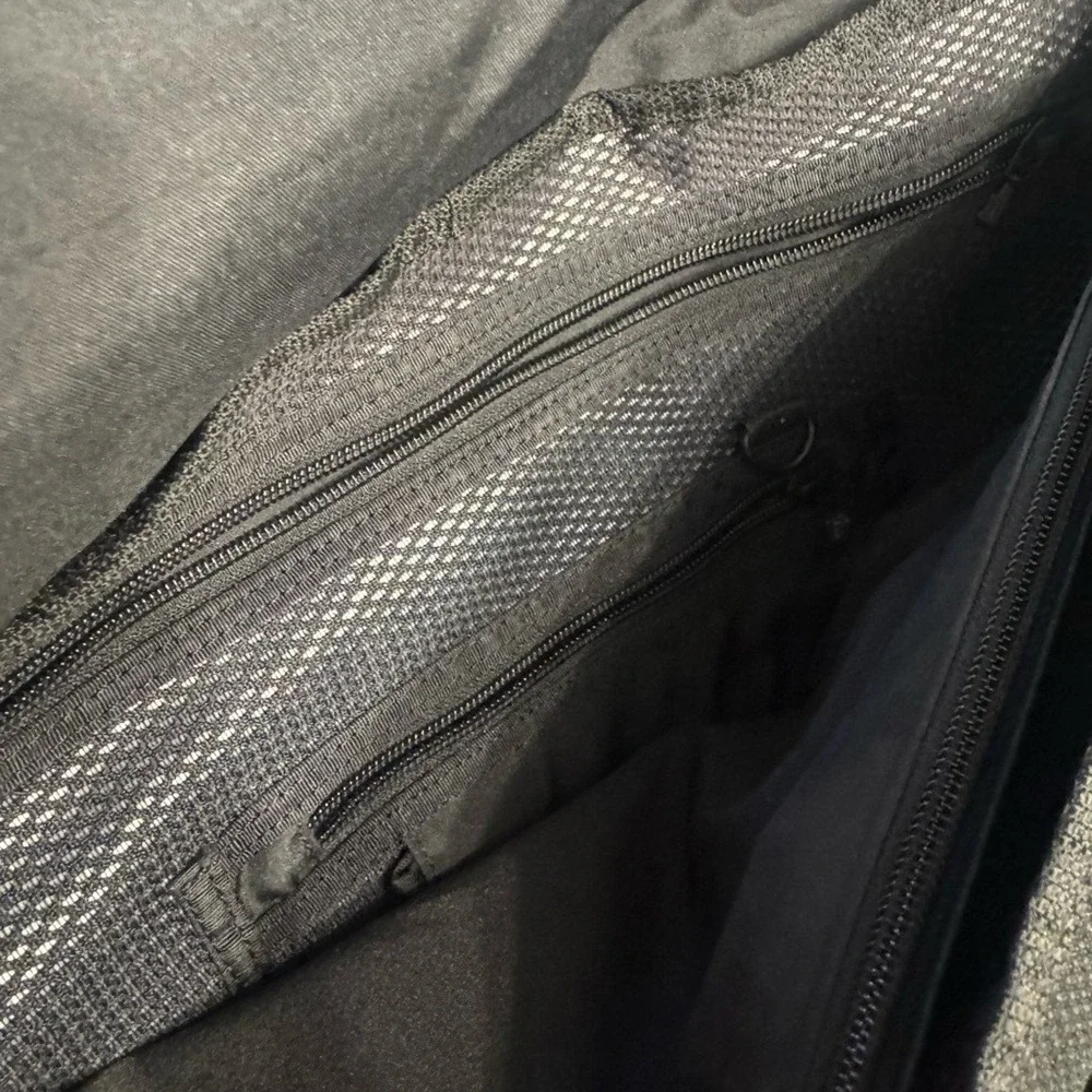 Tumi‎ Black Messenger Bag Briefcaae